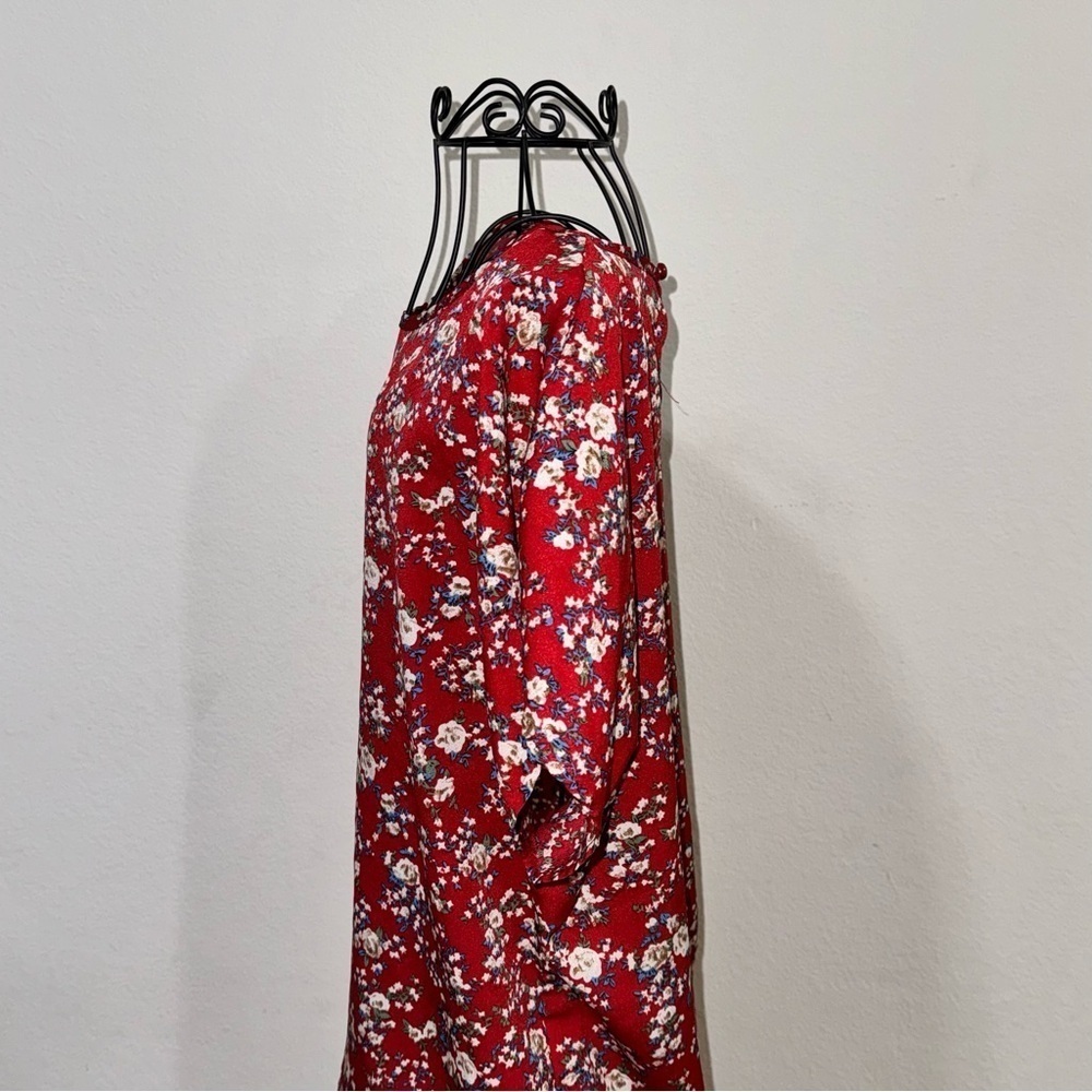 SHEIN Floral Blouse - Picture 2 of 8